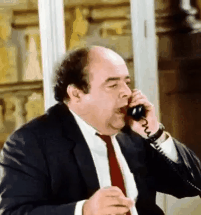 Una reazione telefonica da The Dinner Game.